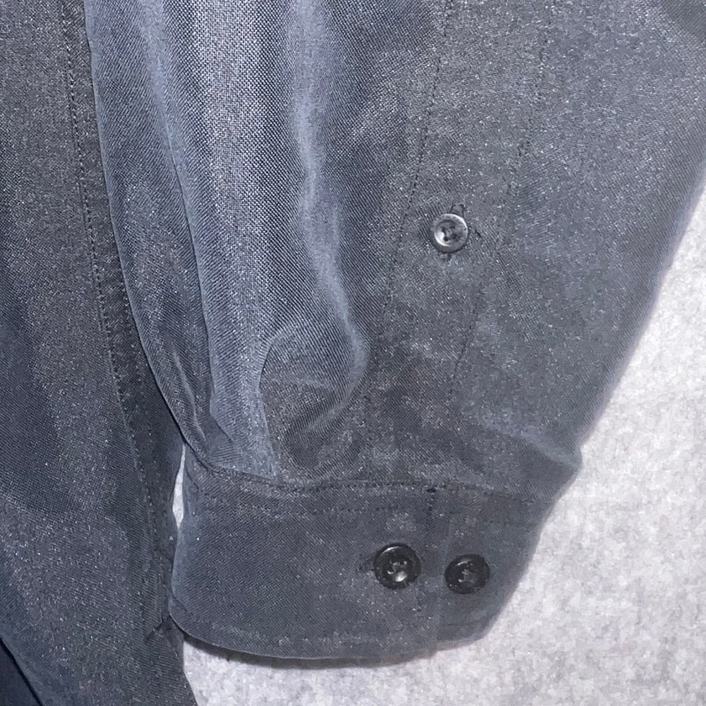 The North Face Men's XL Black Modal Blend Roll Tab Sleeve Hiking Button Down